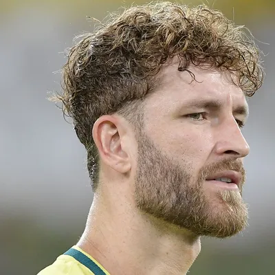 Léo Pereira entra em lista liderada por Van Dijk