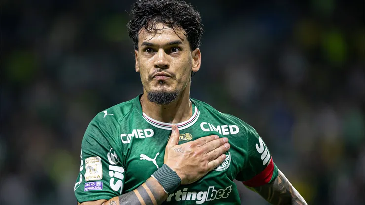 Gustavo Gómez lidera ranking de minutagem durante o ciclo pré-Copa do Mundo