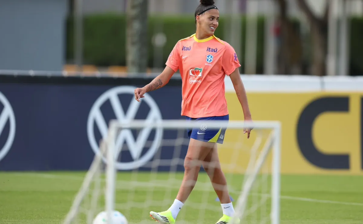 Amanda Gutierres relembra gol histórico contra os EUA e projeta novos amistosos da Seleção