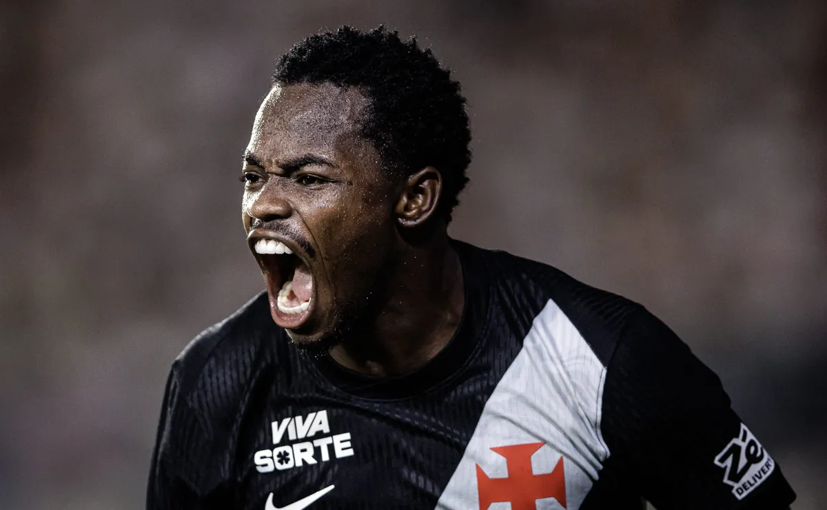 Palmeiras quer assinar com Andrés Gómez e topa oferecer Khellven em troca com Vasco, diz jornalista