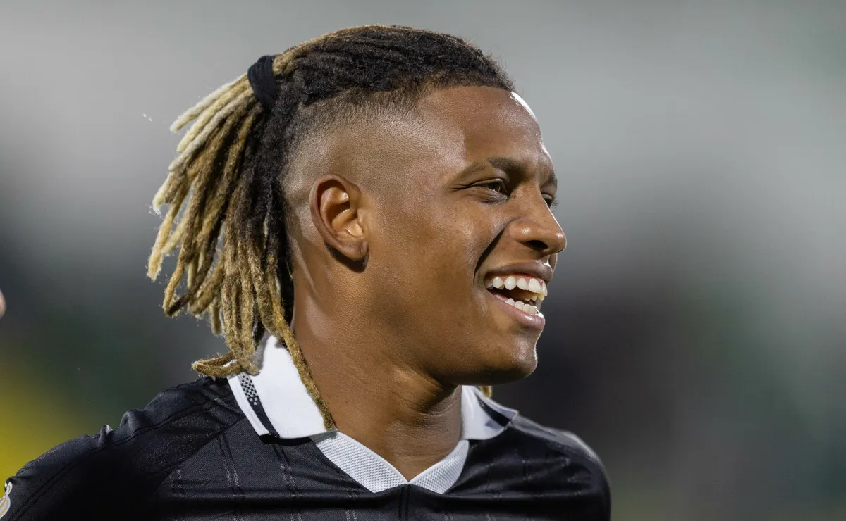 Casagrande coloca Danilo, do Botafogo, como peça fundamental da Seleção na Copa: “Para mim, é titular”