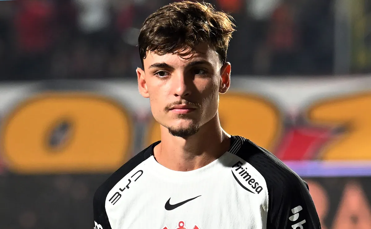 Breno Bidon será vendido pelo Corinthians, mas ida para o Flamengo é descartada