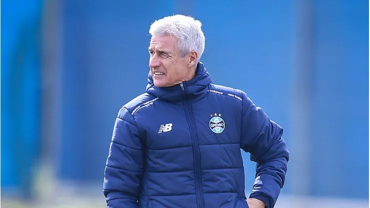 Luís Castro comanda treino no Imortal - FOTO: LUCAS UEBEL/GREMIO FBPA