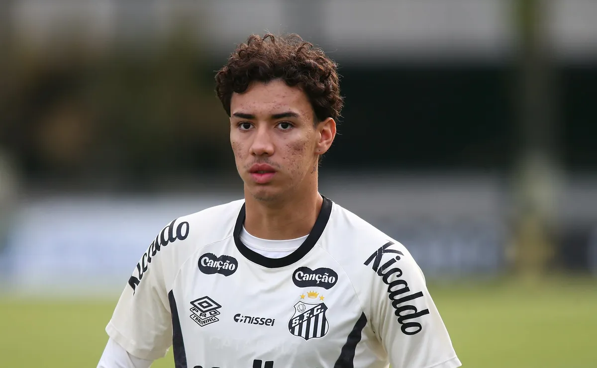 Gabriel Bontempo supera 2025 no Santos em apenas seis meses e se valoriza no mercado