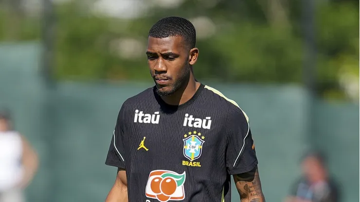 Rayan durante treino de ontem (4) da Seleção