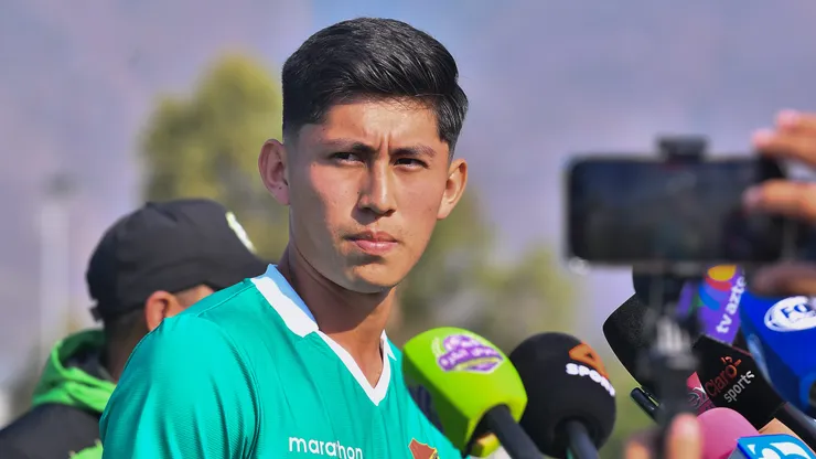 Miguelito quase levou a Bolívia à Copa do Mundo e vem se destacando pelo Santos
