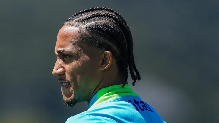 João Pedro, do Chelsea, ficou de fora da lista de Ancelotti para a Copa
