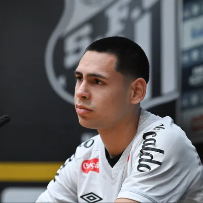Santos espera por decisão do Portsmouth por Caballero antes de acordo