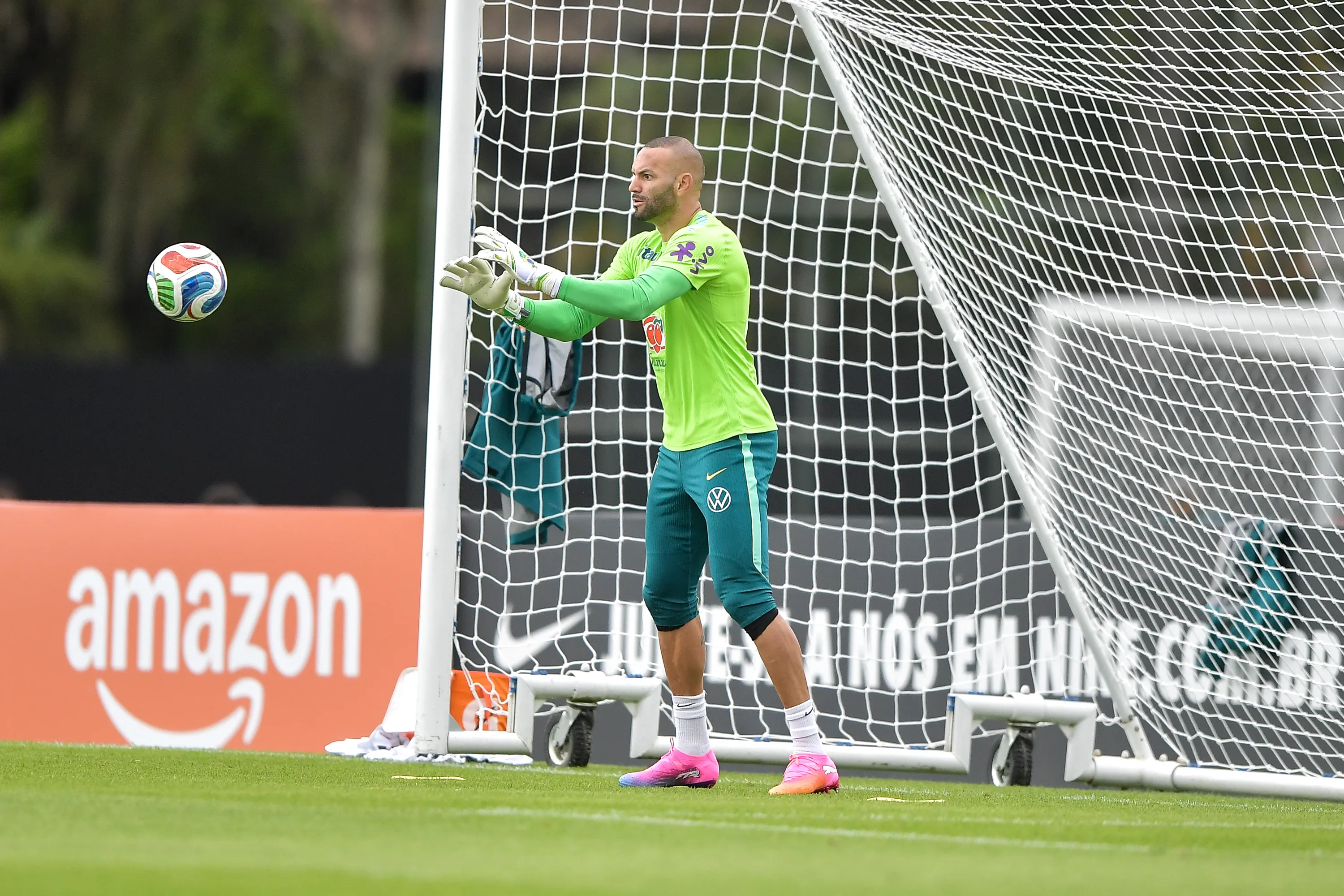 RJ – TERESOPOLIS – 29/05/2026 – BRASIL, TREINO – Weverton  goleiro do Brasil durante treino no Centro de Treinamento Granja Comary. Foto: Thiago Ribeiro/AGIF