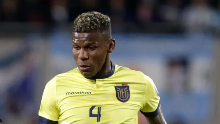 Arboleda, zagueiro equatoriano do São Paulo - Foto: Daniel Jayo/Getty Images