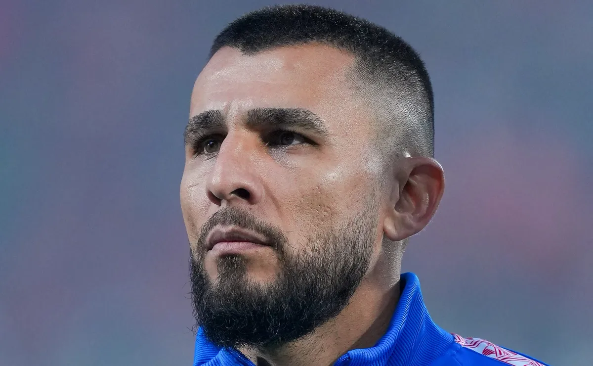 Junior Alonso é substituído no intervalo de Paraguai x Nicarágua e faz jogo apagado
