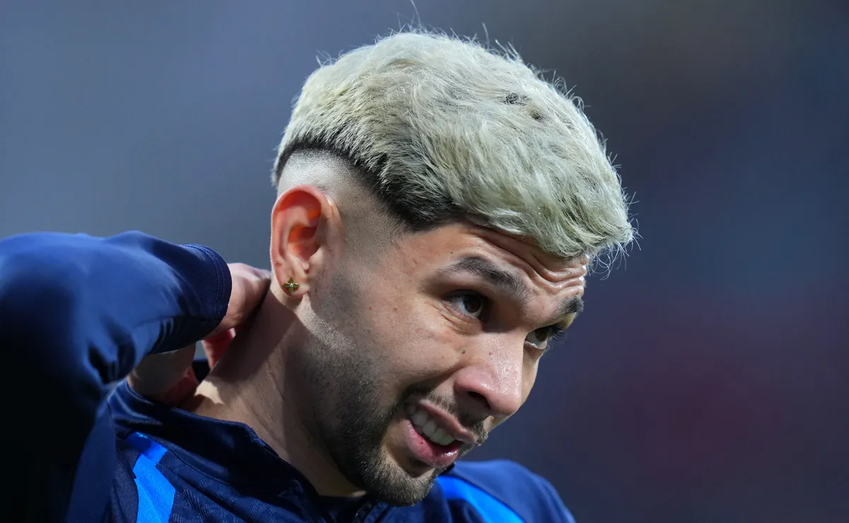 Gustavo Alfaro revela bastidores da lesão de Julio Enciso no Paraguai às vésperas da Copa