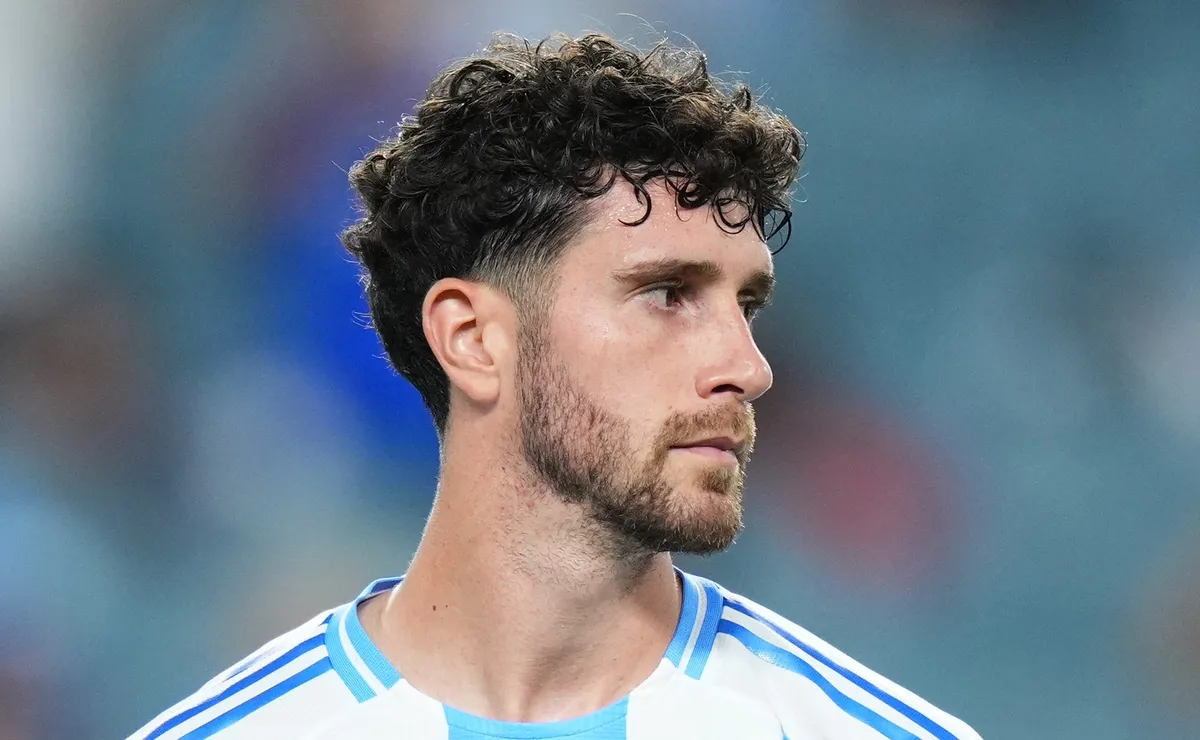 Leonardo Balerdi sofre lesão muscular e pode ser cortado da Copa do Mundo 2026 pela Argentina