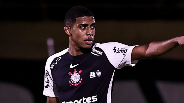 Gui Negão atuando contra o São Bernardo