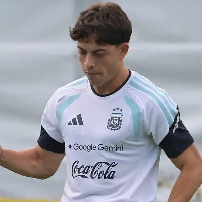 Giay, do Palmeiras, ganha chance como titular na Argentina