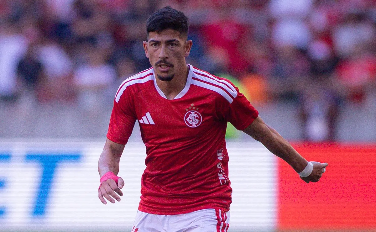 Nacional-URU avança por Alan Rodríguez do Internacional, mas proposta de empréstimo vira impasse