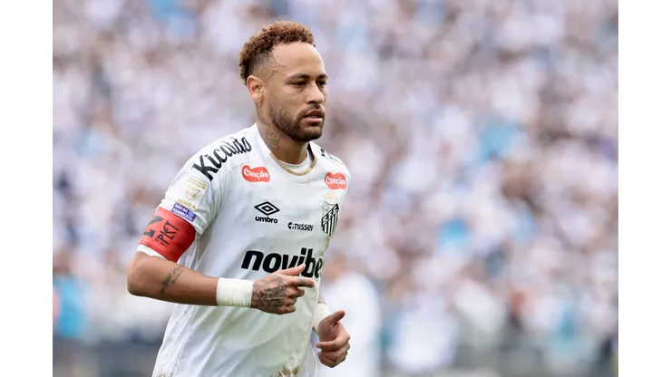 Neymar em ação pelo Santos. Foto: Marcello Zambrana/AGIF