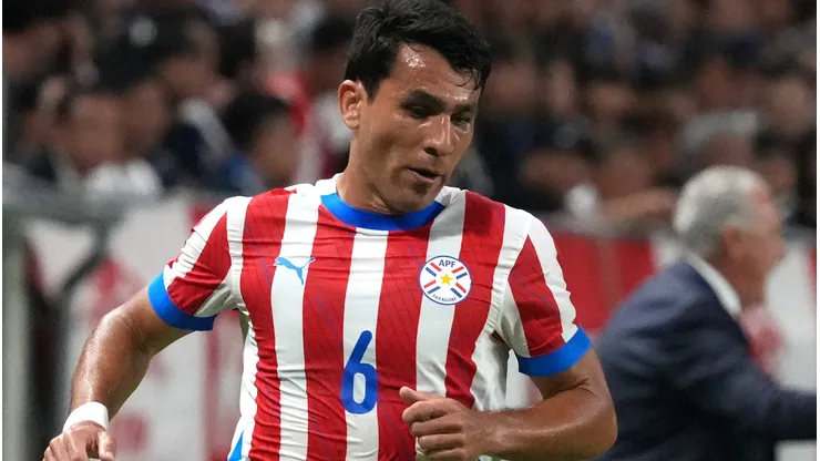 Júnior Alonso é um dos destaques do Paraguai (Photo by Koji Watanabe)