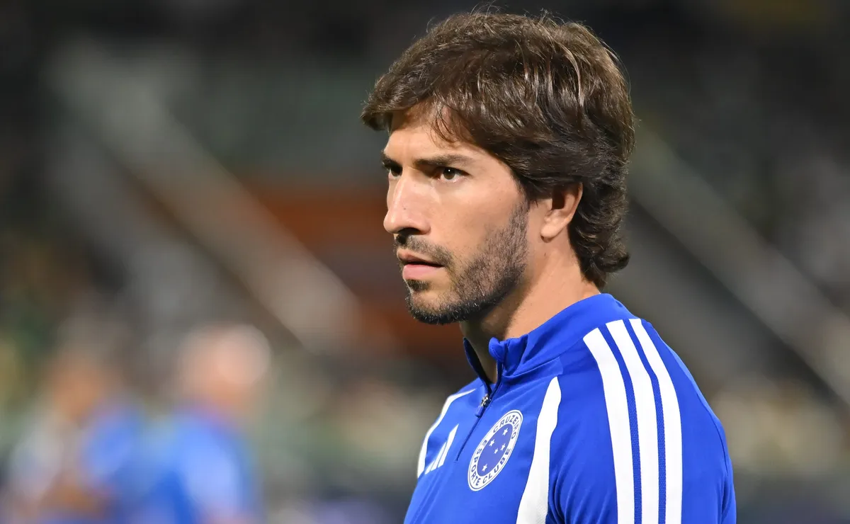Cruzeiro encara o Flamengo nas oitavas da Copa Libertadores e Lucas Silva comenta sentimento do elenco