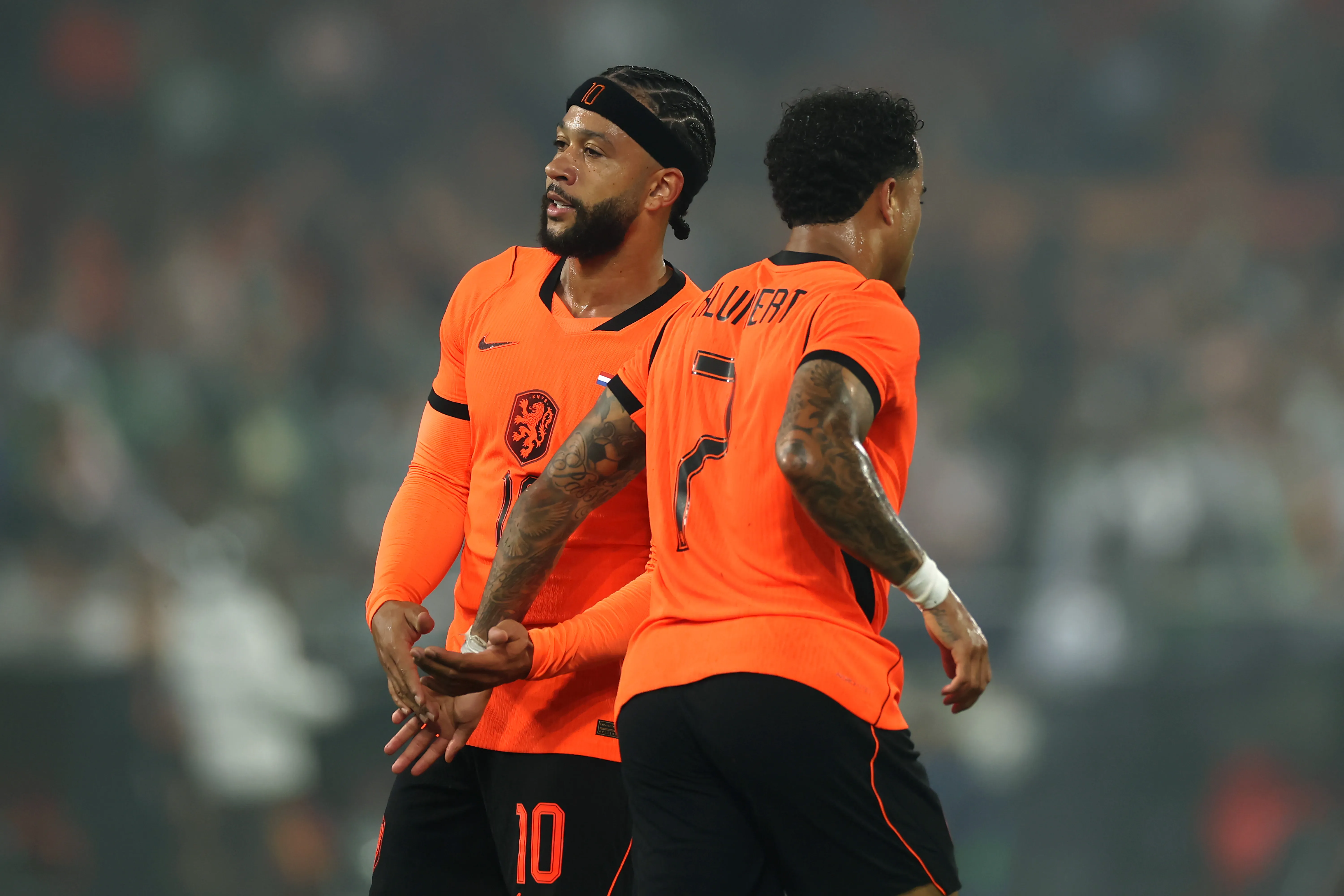 Memphis Depay atuando pela Seleção da Holanda. (Photo by Dean Mouhtaropoulos/Getty Images)