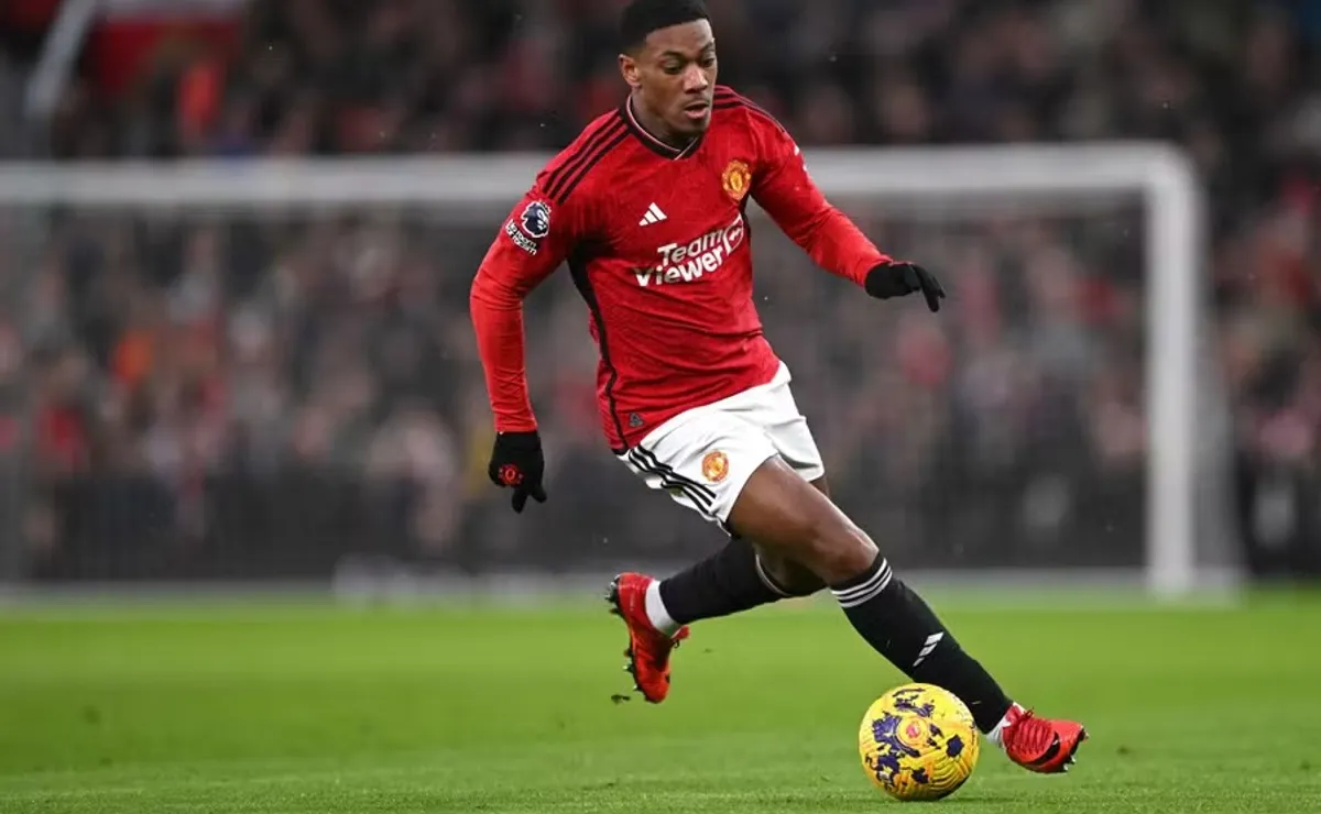 Ex-alvo do Flamengo, Martial chega a acordo com o Monterrey e fica livre no mercado