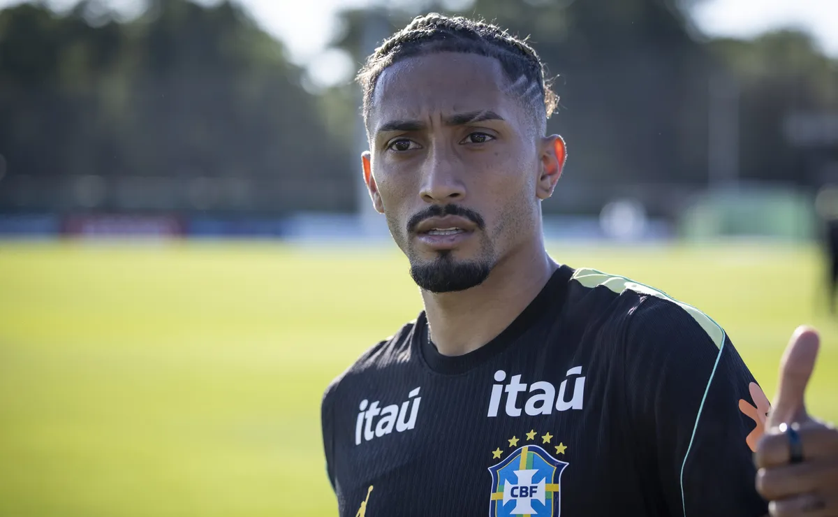 Raphinha pede confiança da torcida após vitória do Brasil sobre o Egito
