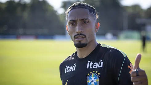Raphinha pede apoio da torcida brasileira