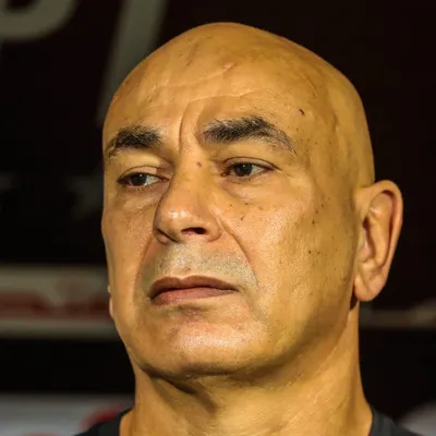 Hossam Hassan analisa derrota para a Seleção Brasileira no pré-Copa