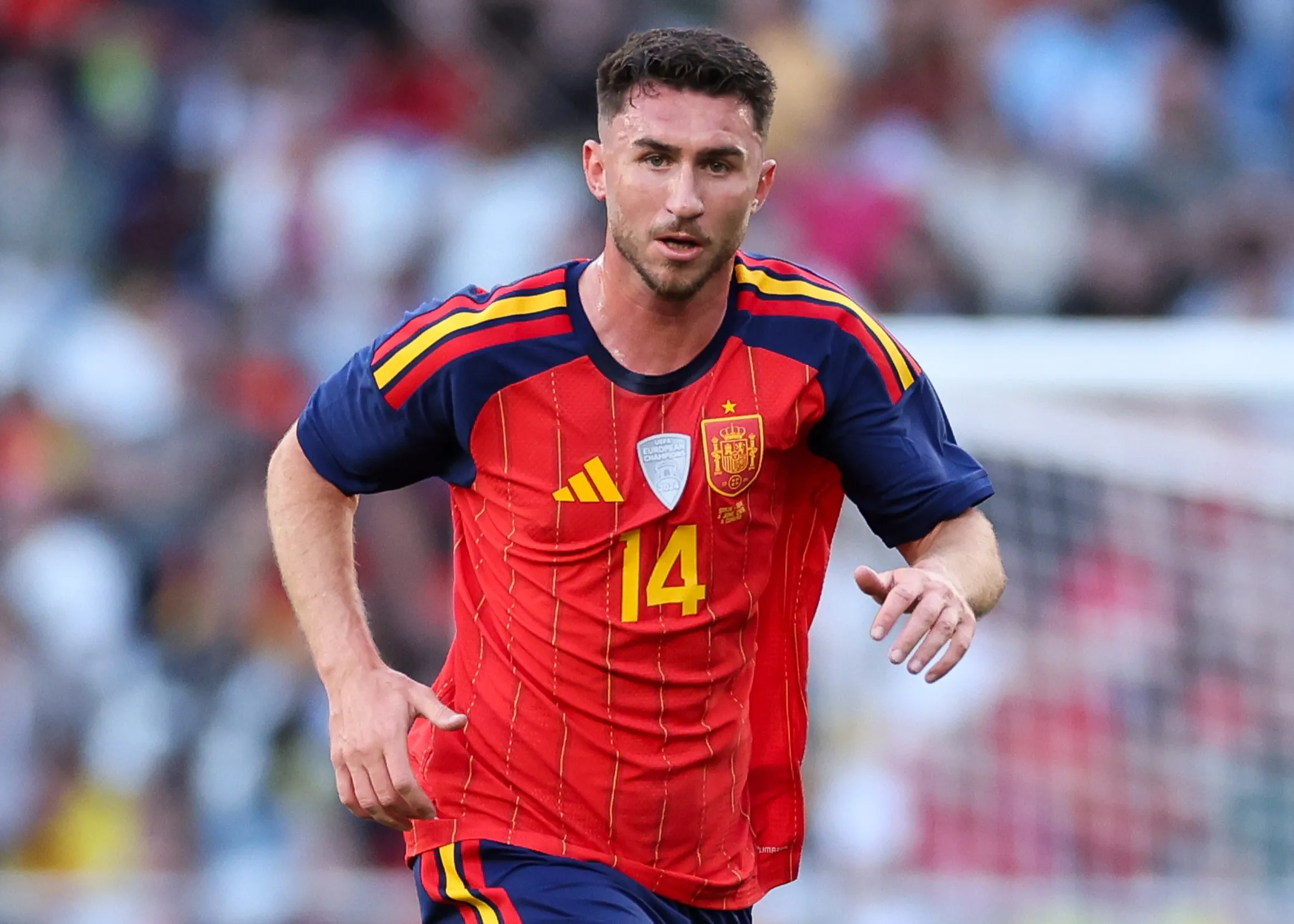 Aymeric Laporte defende a Espanha. Foto: Florencia Tan Jun/Getty Images