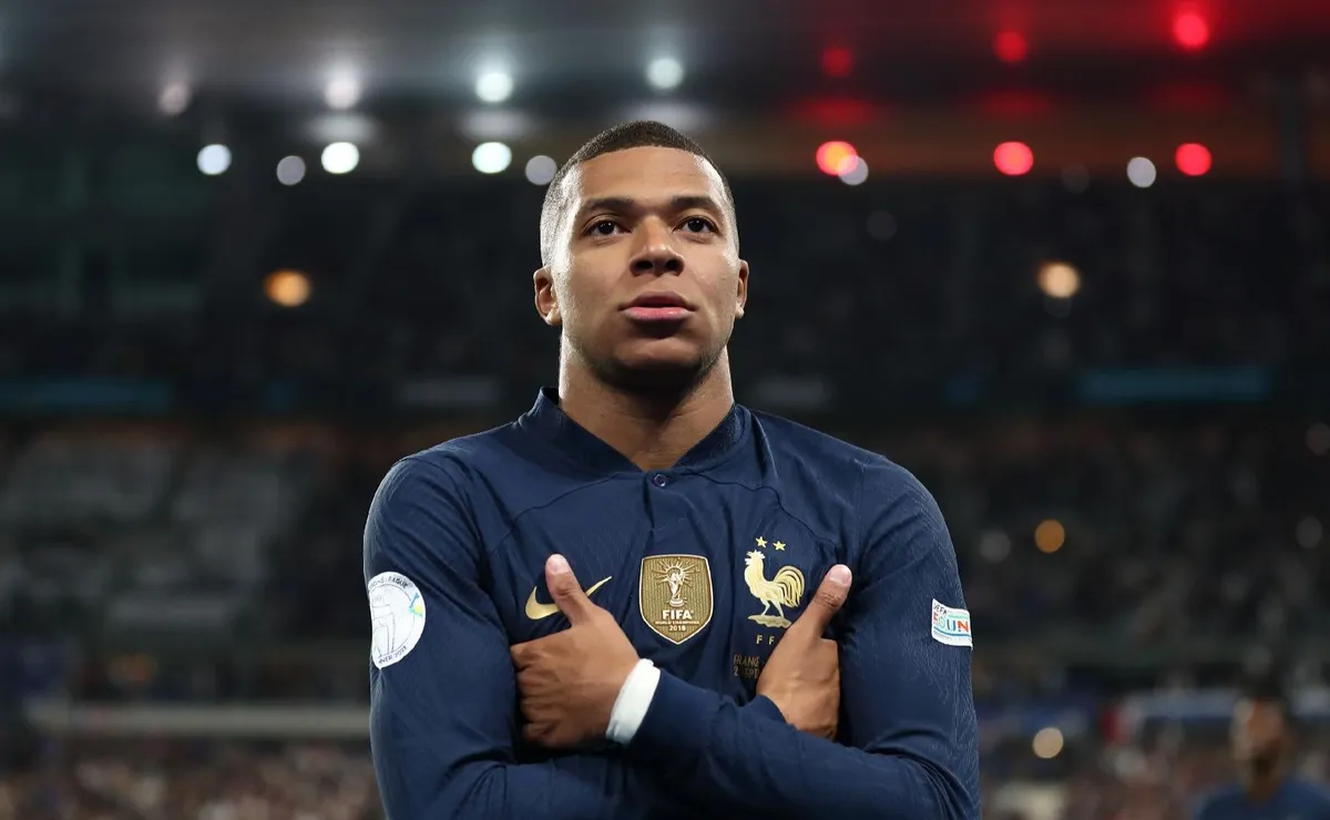 Mbappé e craques da França entram em conflito com federação após campanha de bets