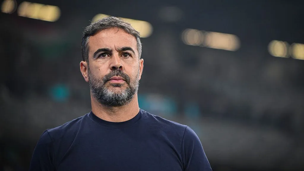 Artur Jorge é o técnico do Cruzeiro. Foto: Pedro Vilela/Getty Images