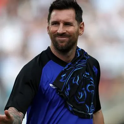 De la Fuente se rende a Messi e Lamine Yamal