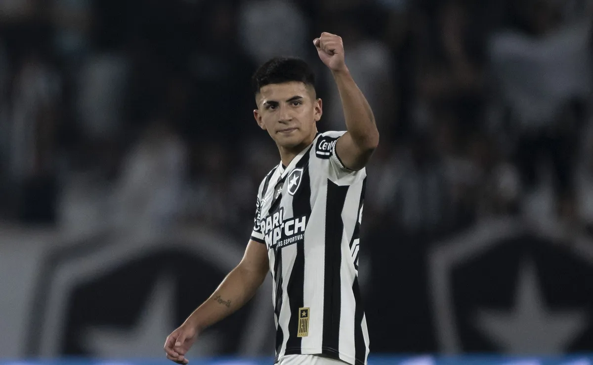 Alvo antigo do Palmeiras, Almada demonstra interesse em projeto do Flamengo