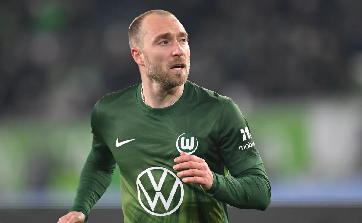 Dinamarca divulga condição de Eriksen após atleta desmaiar: “brevemente inconsciente”
