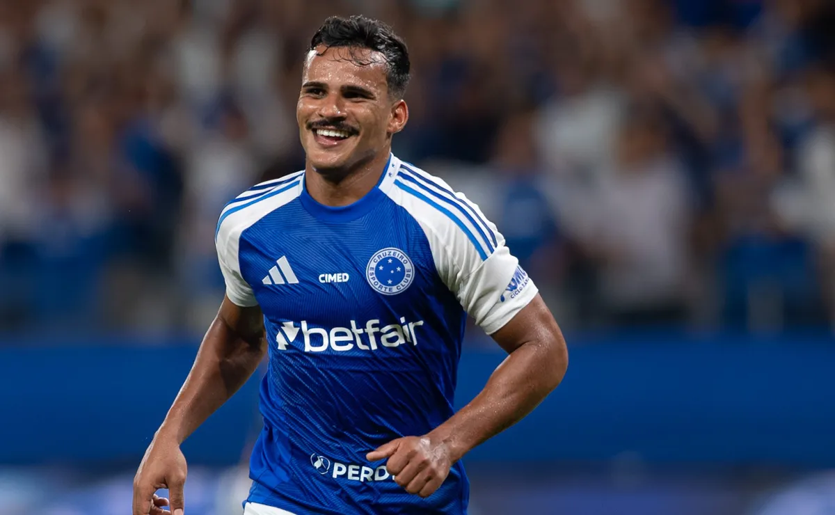 Apesar da negociação com Rojas, Cruzeiro tem cautela em torno de ofertas por Kaiki