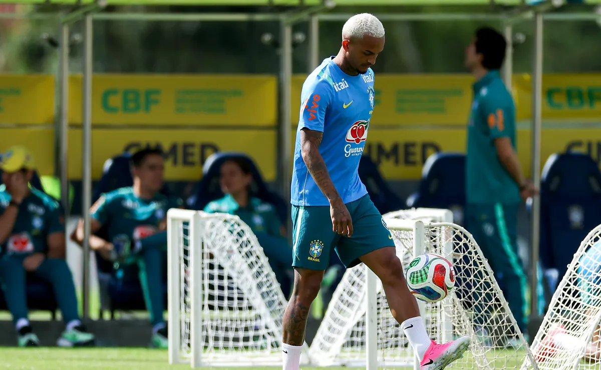 Com corte de Wesley, Brasil chega à terceira Copa seguida sem titular absoluto na lateral direita