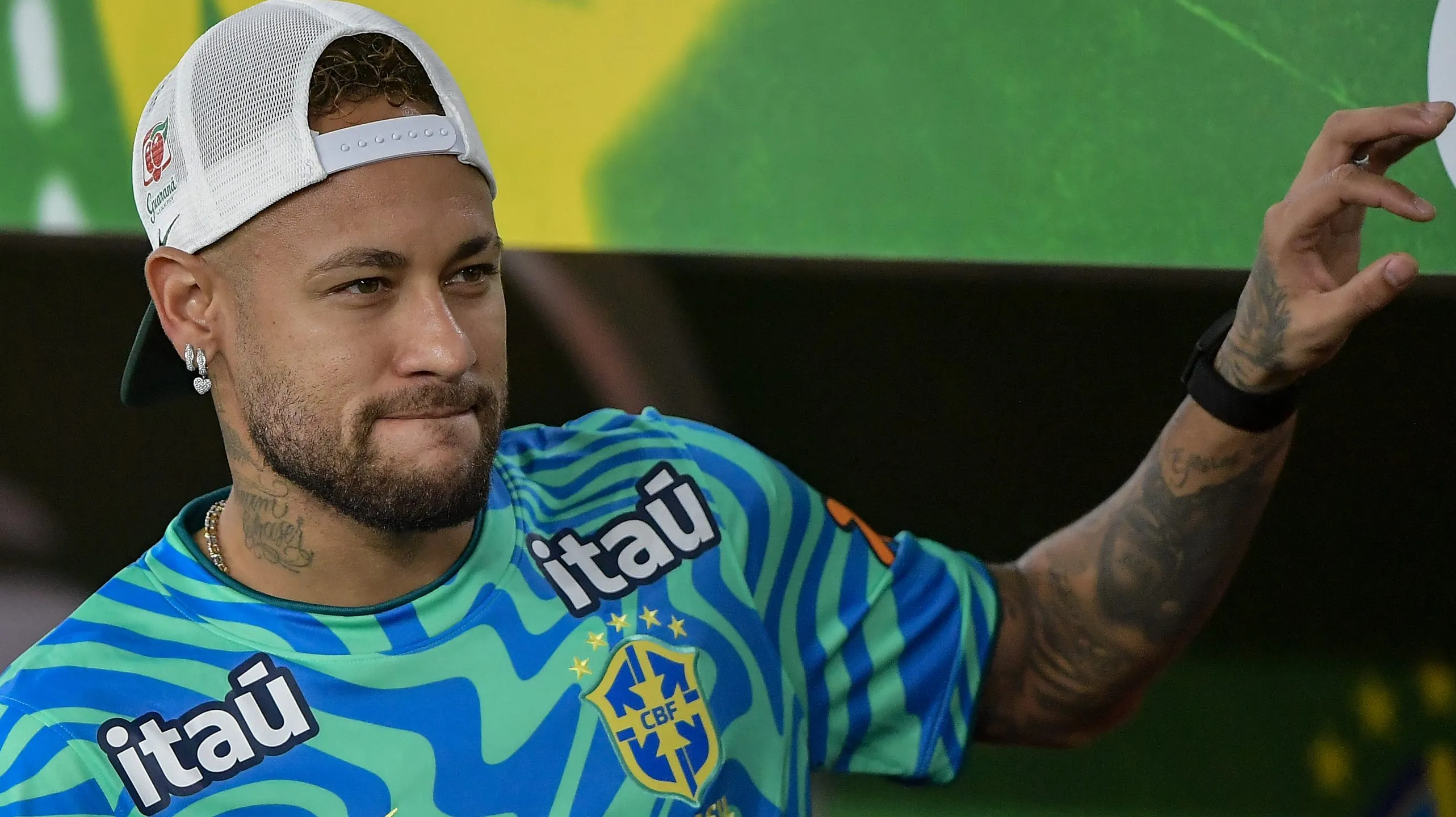 Neymar manda mensagem a Wesley após corte na Seleção Brasileira