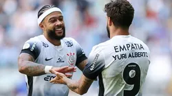 Memphis Depay e Yuri Alberto têm seus futuros indefinidos. Foto: Pedro H. Tesch