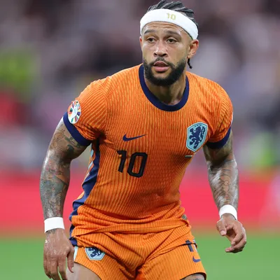 Memphis Depay perde vaga no time titular da Seleção Holandesa