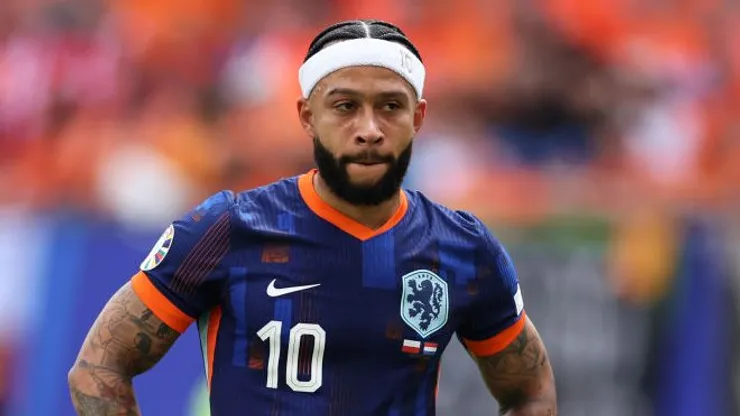Memphis Depay em partida da Holanda - (Photo by Alex Livesey/Getty Images)