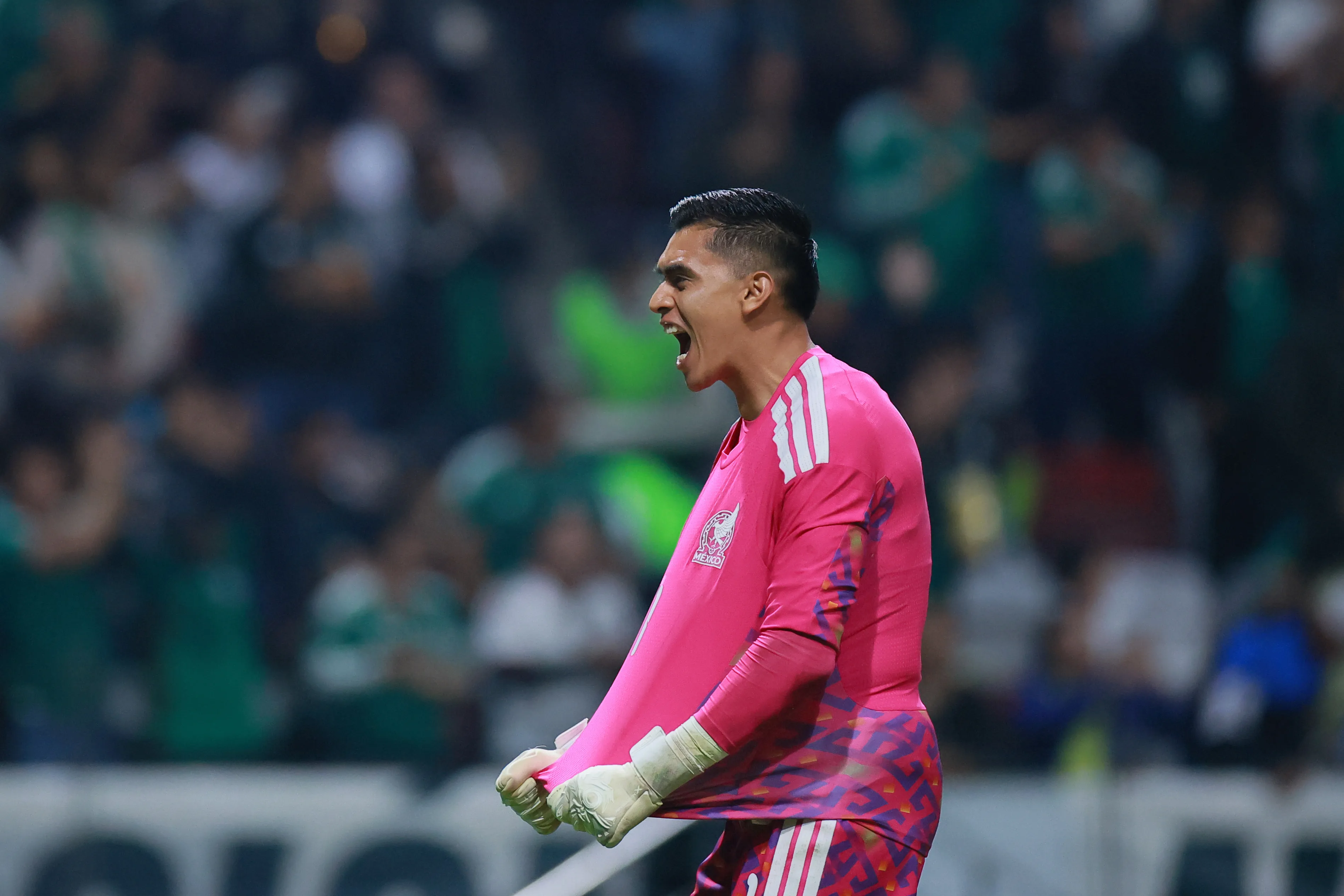 Raúl Rangel, goleiro do México. Foto: Manuel Velasquez/Getty Images