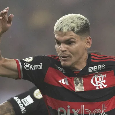 Santos tem acordo encaminhado com estafe de Ayrton Lucas