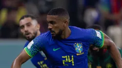 Bremer durante jogo do Brasil no Mundial de 2022.