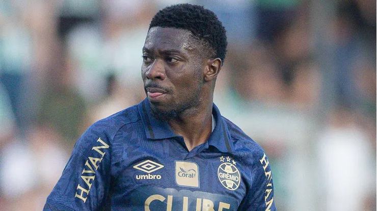Amuzu vem sendo sondado por times do exterior.