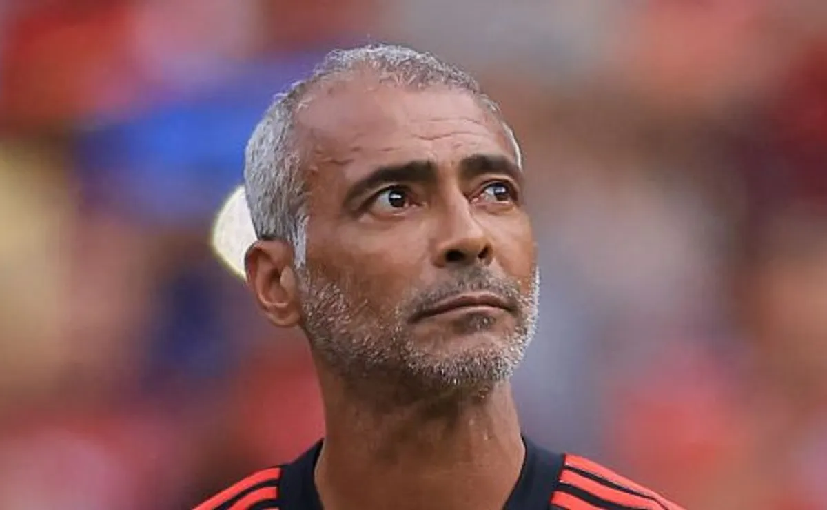 Romário faz duras críticas à atual geração da Seleção Brasileira: “Ninguém mais nos representa”