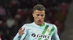 Nelson Deossa em campo pelo Betis.