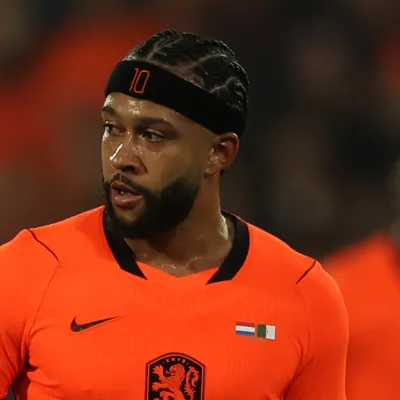 Memphis é reserva e não sai do banco em amistoso da Holanda