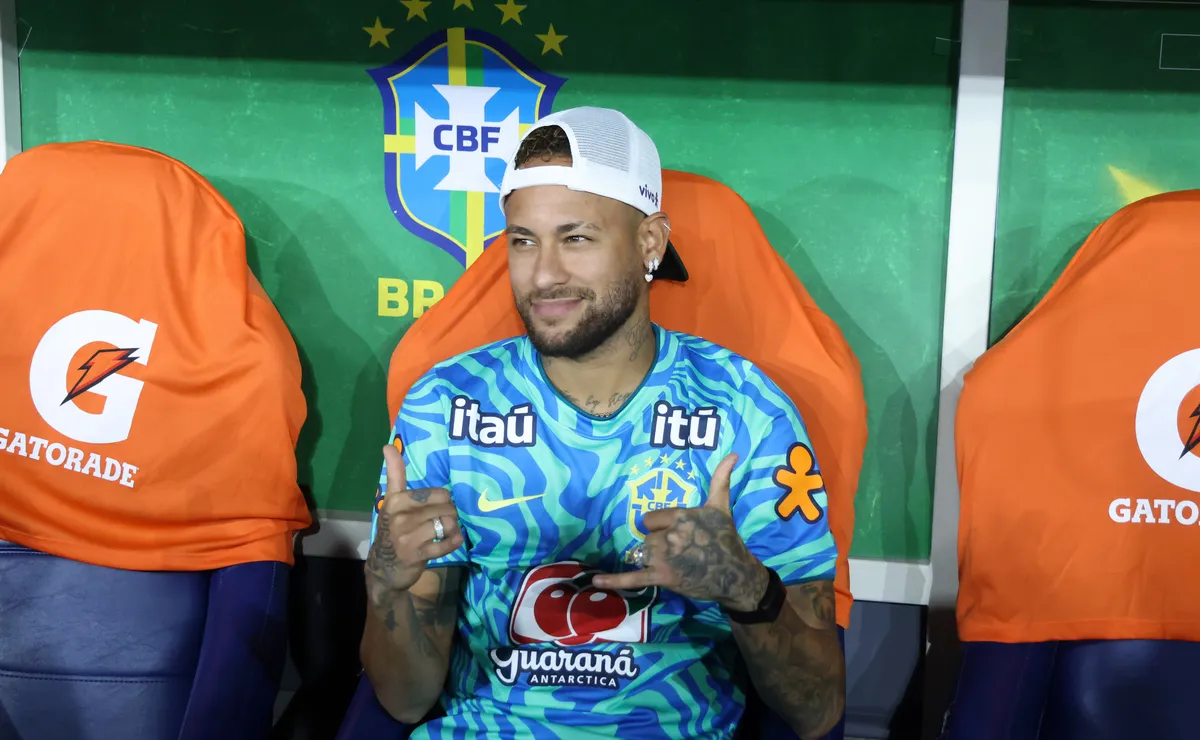 Neymar segue fora dos planos para estreia da Seleção na Copa, mas evolução anima comissão