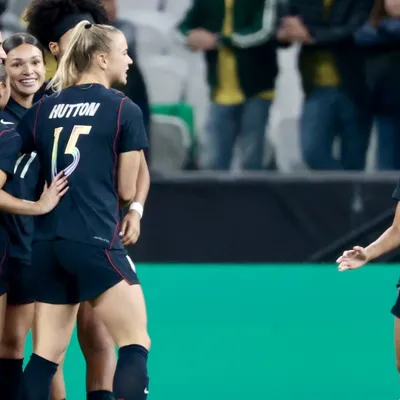 Técnica dos EUA elogia torcida brasileira após derrota