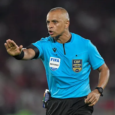 Wilton Pereira Sampaio é criticado na Copa do Mundo